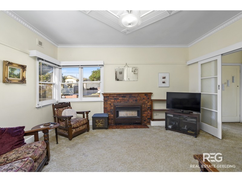42 UPPER SKENE STREET, Newtown VIC 3220