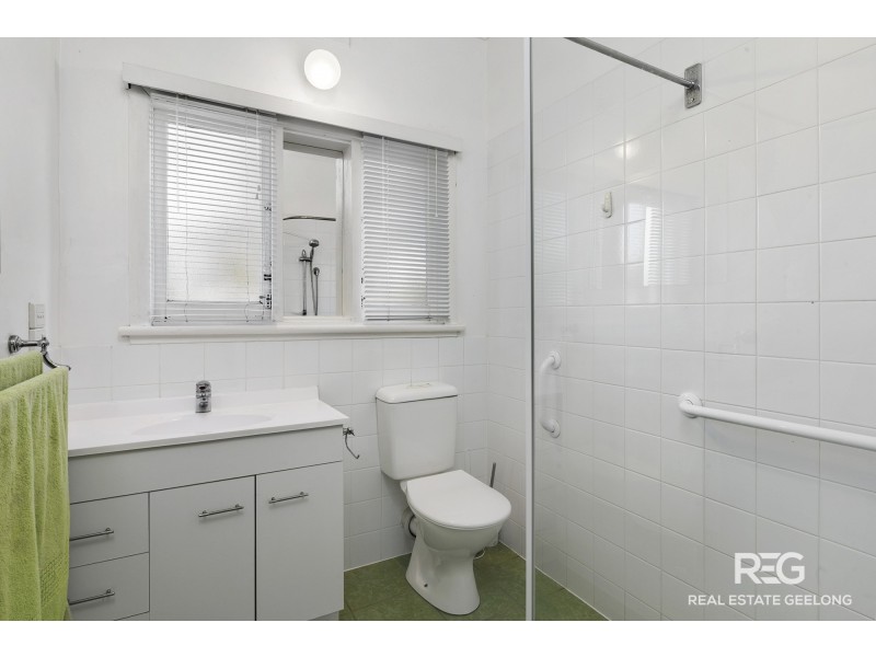 42 UPPER SKENE STREET, Newtown VIC 3220