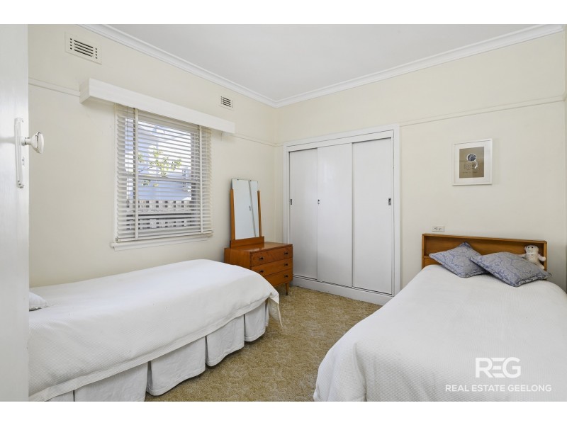 42 UPPER SKENE STREET, Newtown VIC 3220