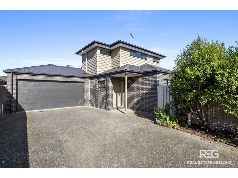 3/11 TOYNE AVENUE, Hamlyn Heights VIC 3215