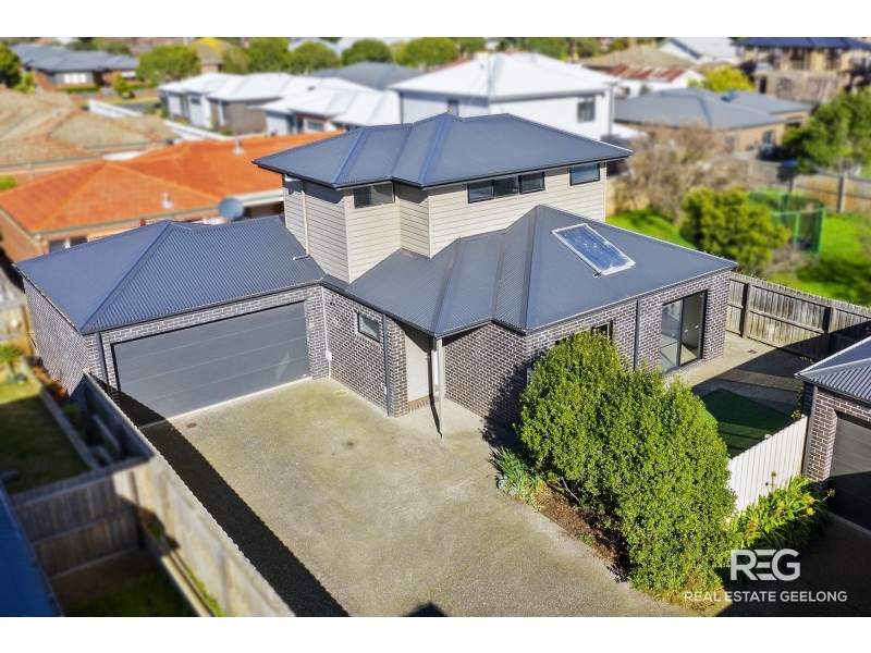 3/11 TOYNE AVENUE, Hamlyn Heights VIC 3215
