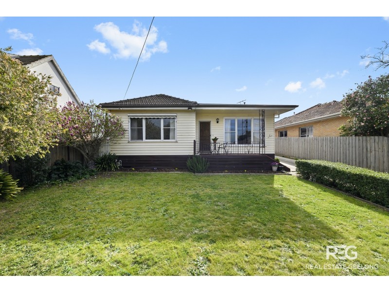 1/4 BELCHER STREET, Hamlyn Heights VIC 3215