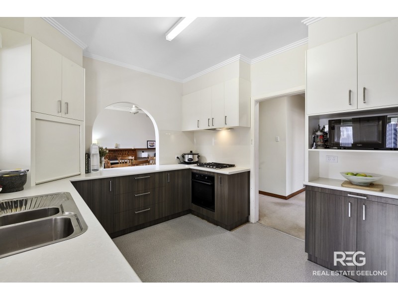 1/4 BELCHER STREET, Hamlyn Heights VIC 3215