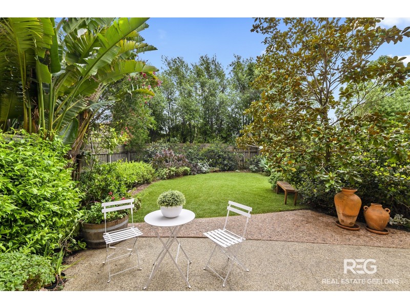 2/209 MELBOURNE ROAD, Rippleside VIC 3215