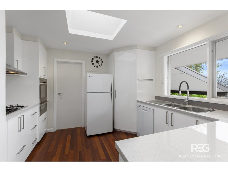 21 CHALLAMBRA CRESCENT, Highton VIC 3216