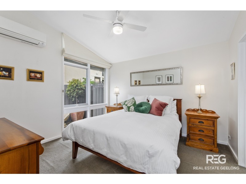 21 CHALLAMBRA CRESCENT, Highton VIC 3216