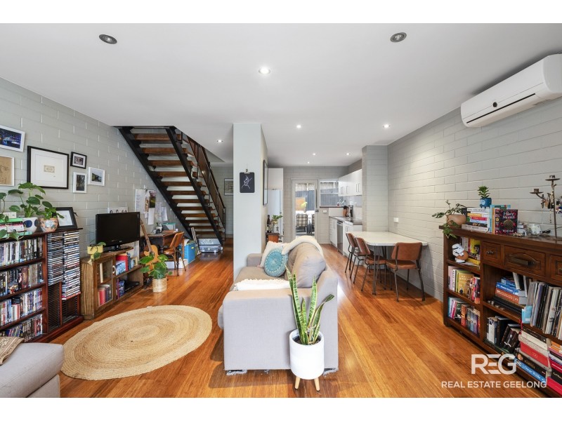 4/25 ELIZABETH STREET, Highton VIC 3216