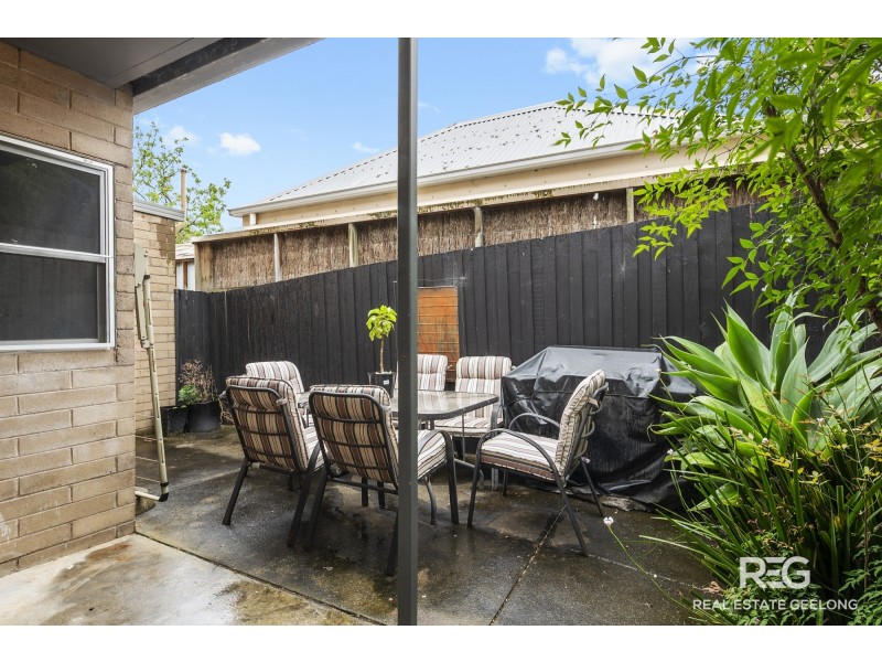 4/25 ELIZABETH STREET, Highton VIC 3216