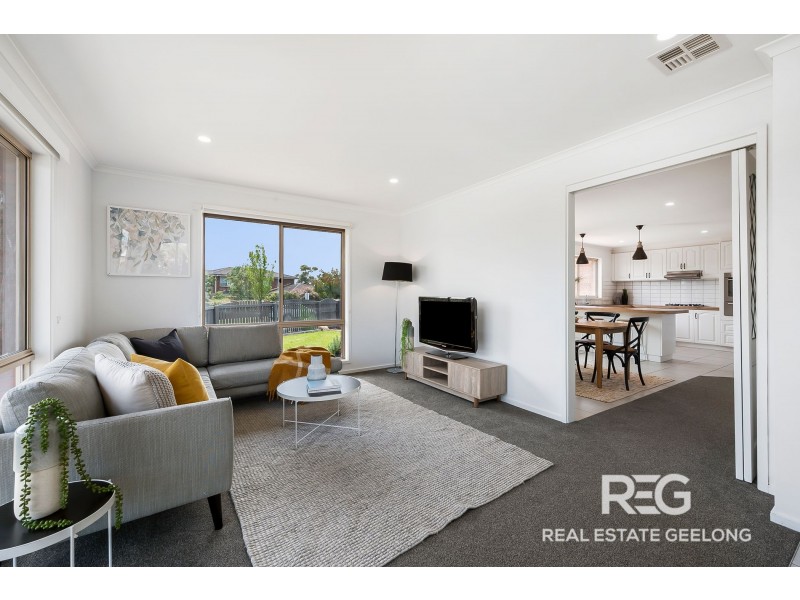 59 MEADOWVALE DRIVE, Grovedale VIC 3216