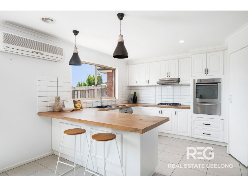 59 MEADOWVALE DRIVE, Grovedale VIC 3216