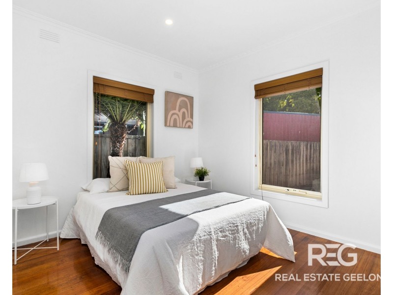 33 WARD STREET, Bell Post Hill VIC 3215