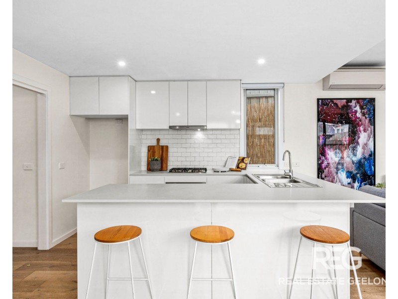 35 SEAVIEW PARADE, Belmont VIC 3216