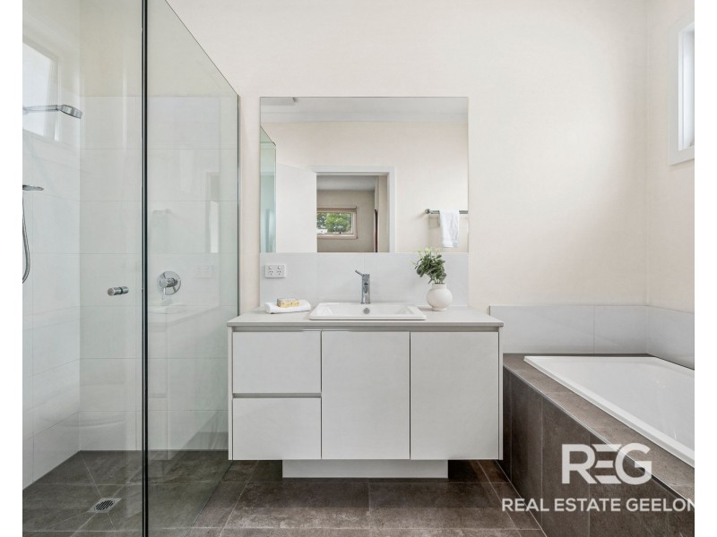 35 SEAVIEW PARADE, Belmont VIC 3216