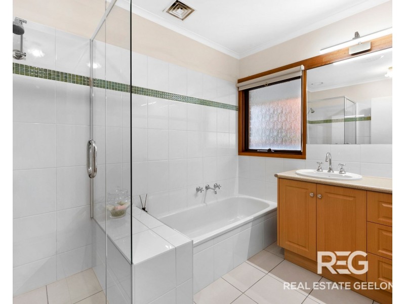 20 Remony Avenue, Highton VIC 3216