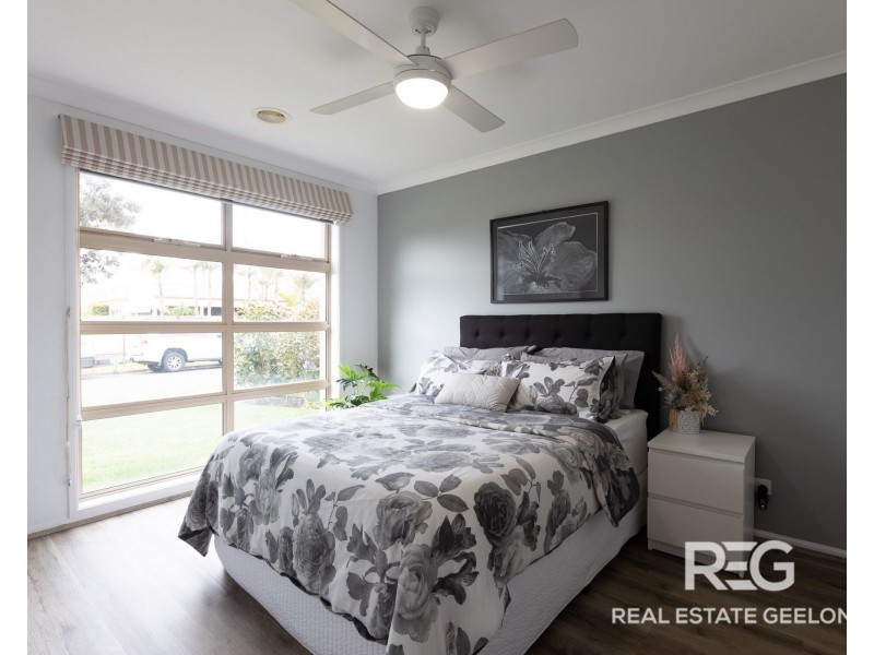 52 Pearl Bay Passage, St Leonards VIC 3223