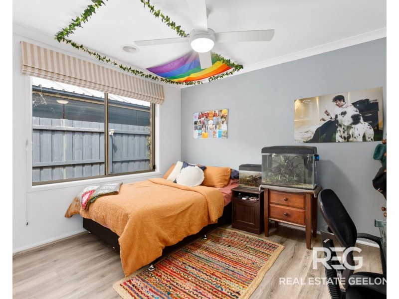 52 Pearl Bay Passage, St Leonards VIC 3223