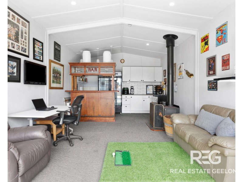 52 Pearl Bay Passage, St Leonards VIC 3223