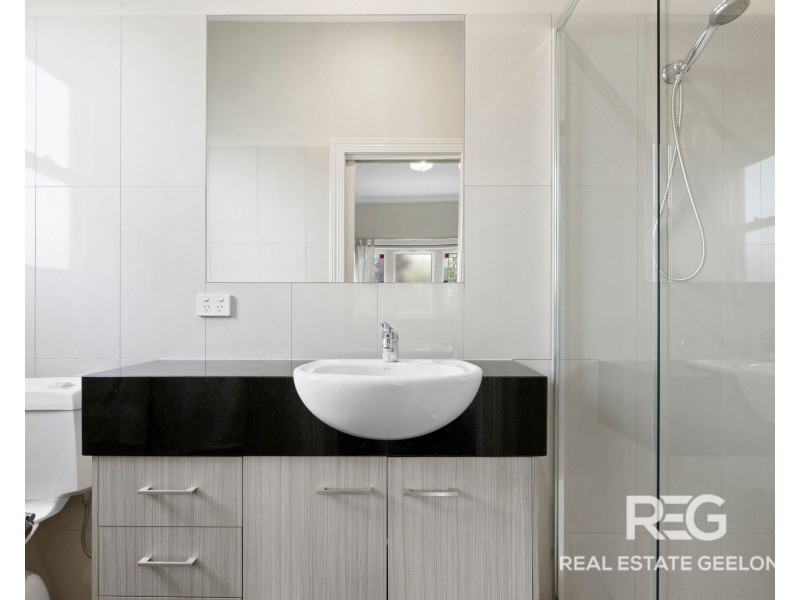 1/9 Crows Road, Belmont VIC 3216