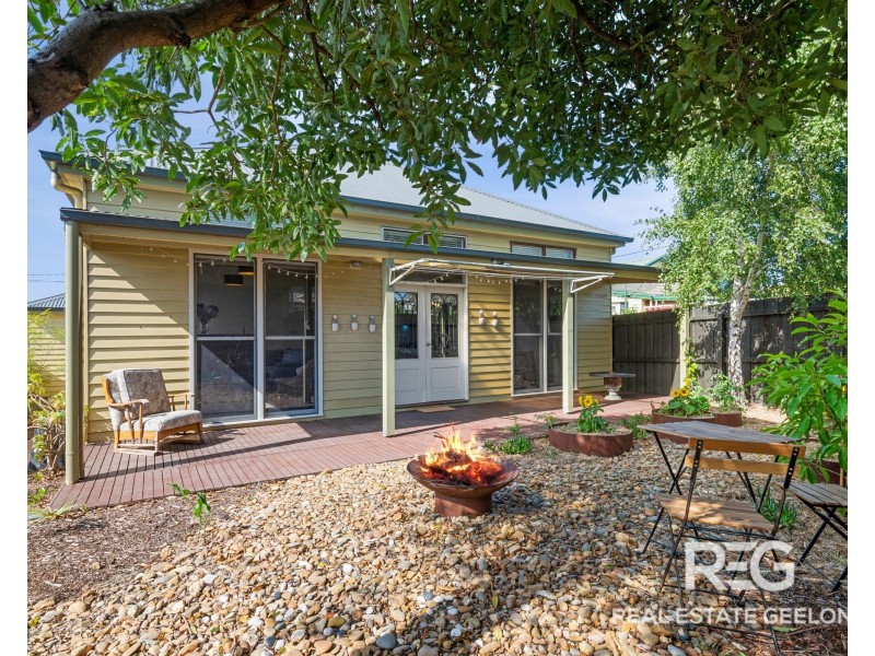 1/9 Crows Road, Belmont VIC 3216