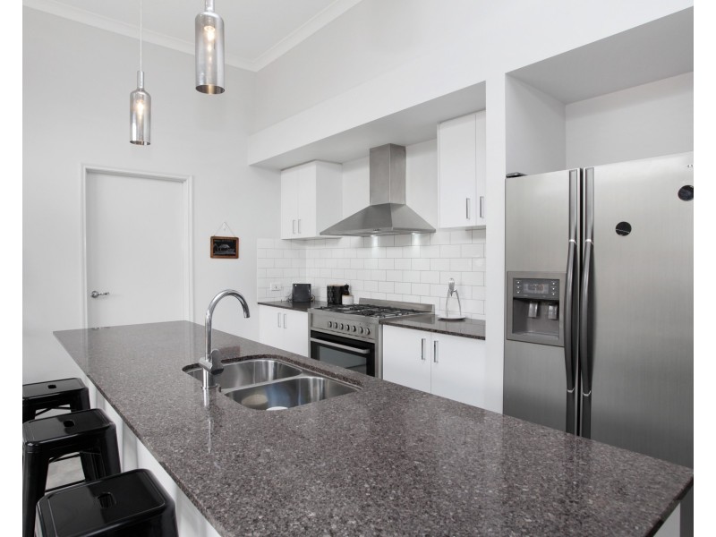 5 MUMM STREET, Waurn Ponds VIC 3216