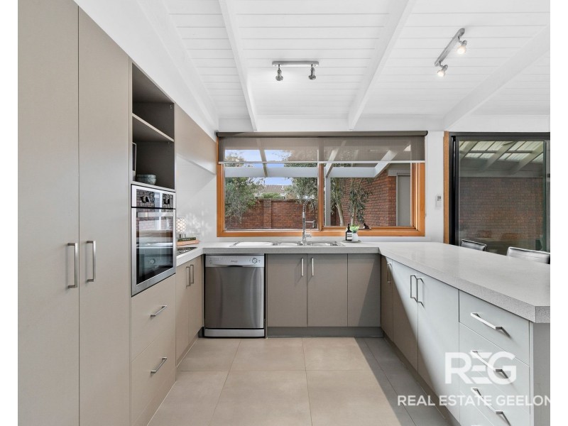 17 Sheringa Crescent, Grovedale VIC 3216