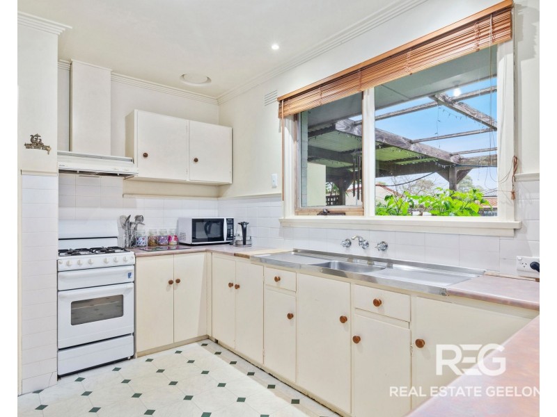 76 Helms Street, Newcomb VIC 3219