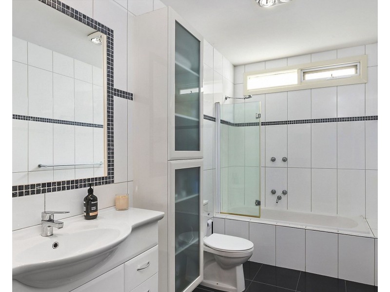 2a Lonsdale Street, South Geelong VIC 3220