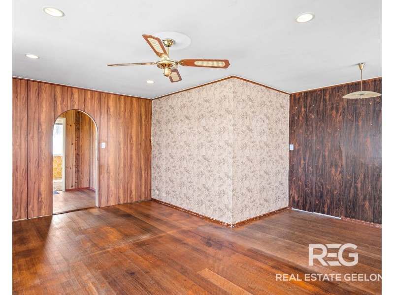 11 Carinya Avenue, Newcomb VIC 3219