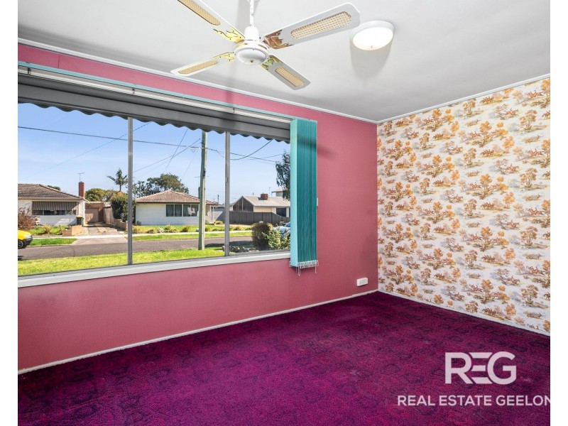 11 Carinya Avenue, Newcomb VIC 3219