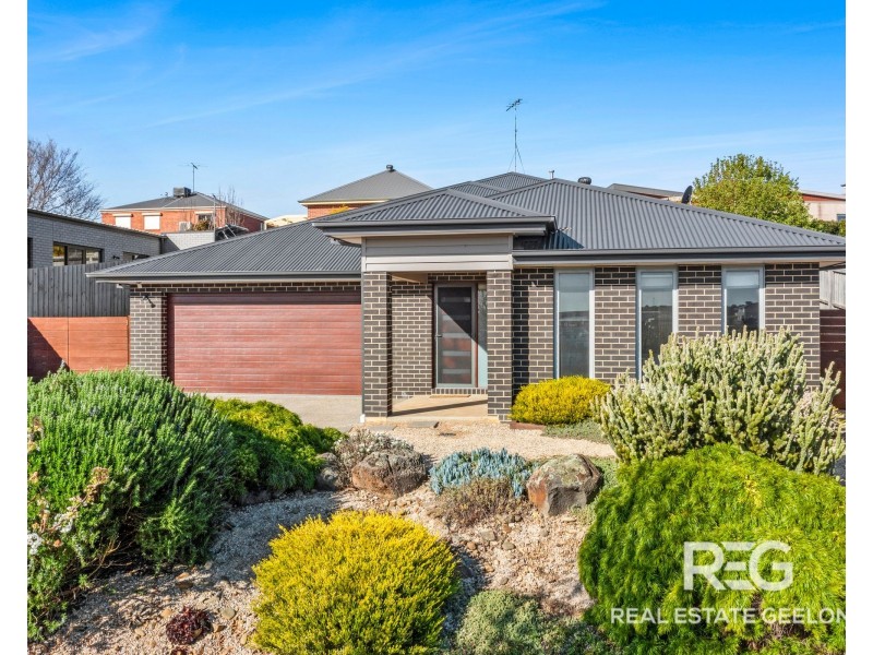 14 Aitkenside Avenue, Highton VIC 3216