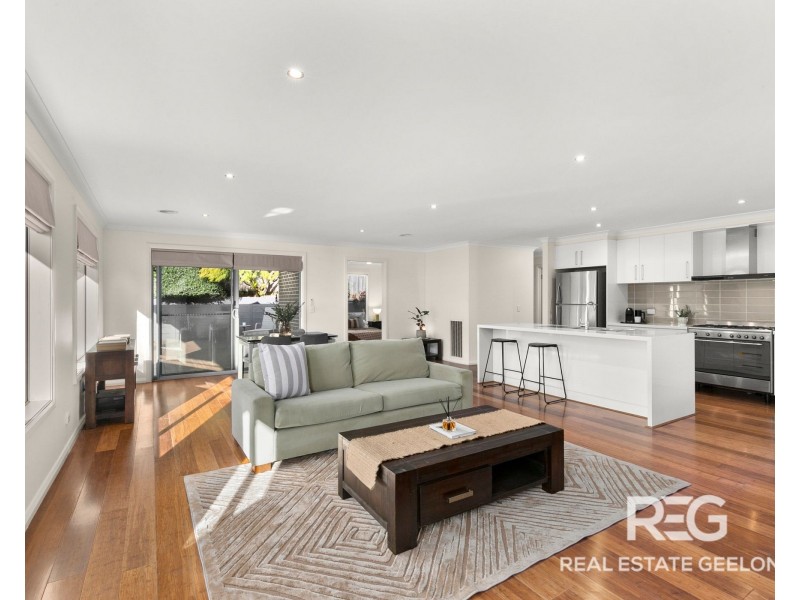 14 Aitkenside Avenue, Highton VIC 3216