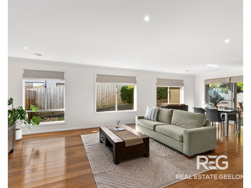 14 Aitkenside Avenue, Highton VIC 3216