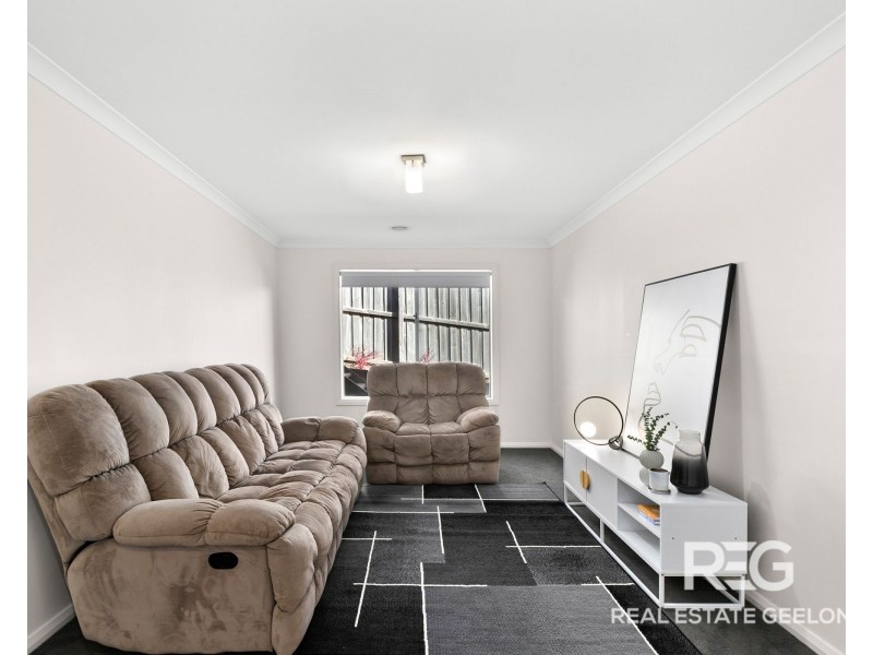 14 Aitkenside Avenue, Highton VIC 3216