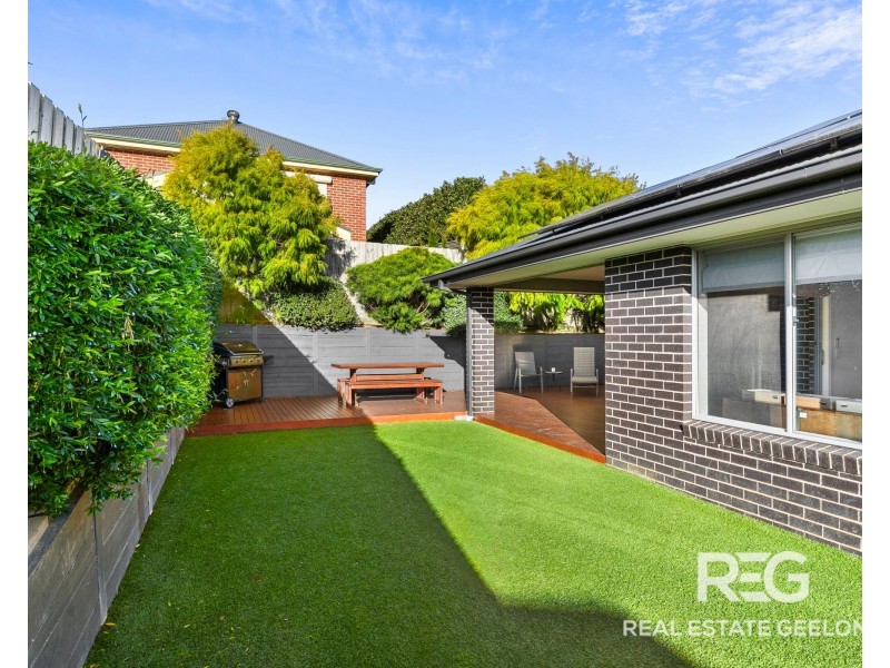 14 Aitkenside Avenue, Highton VIC 3216