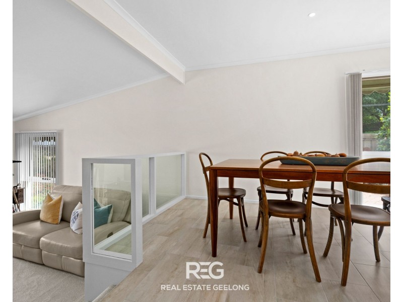 9 Lansbury Crescent, Highton VIC 3216