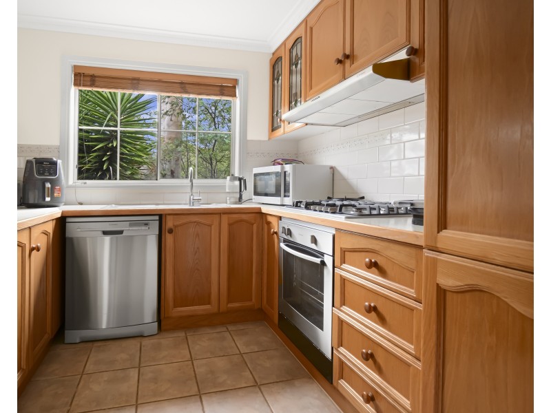 2/82 Thornhill Road, Highton VIC 3216