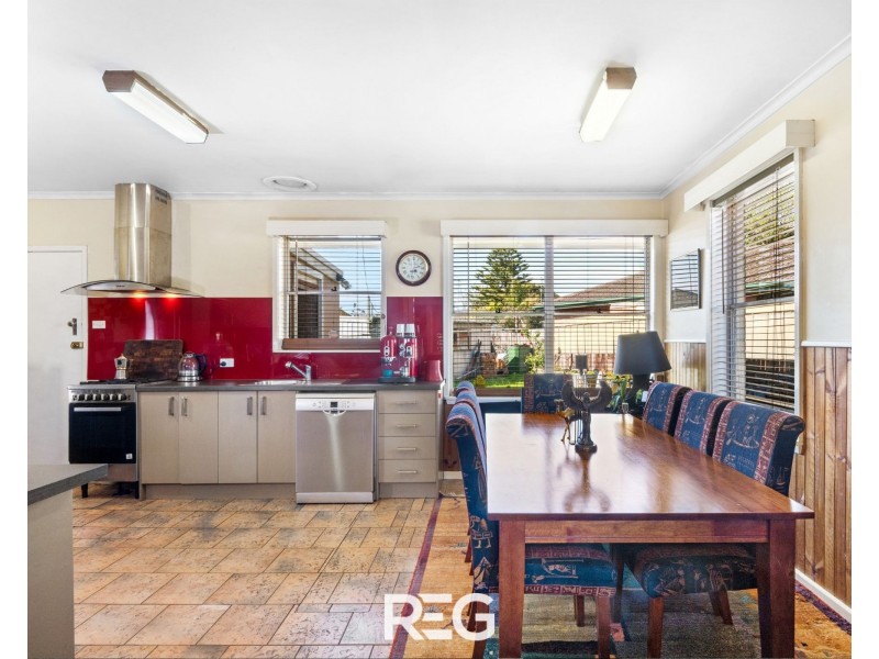 19 Neptune Avenue, Newcomb VIC 3219