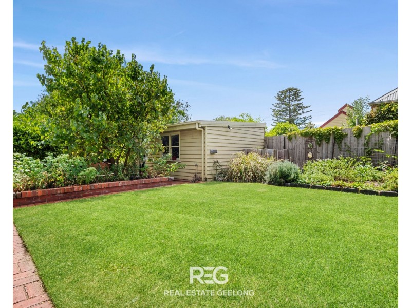 2 Eureka Street, Geelong West VIC 3218