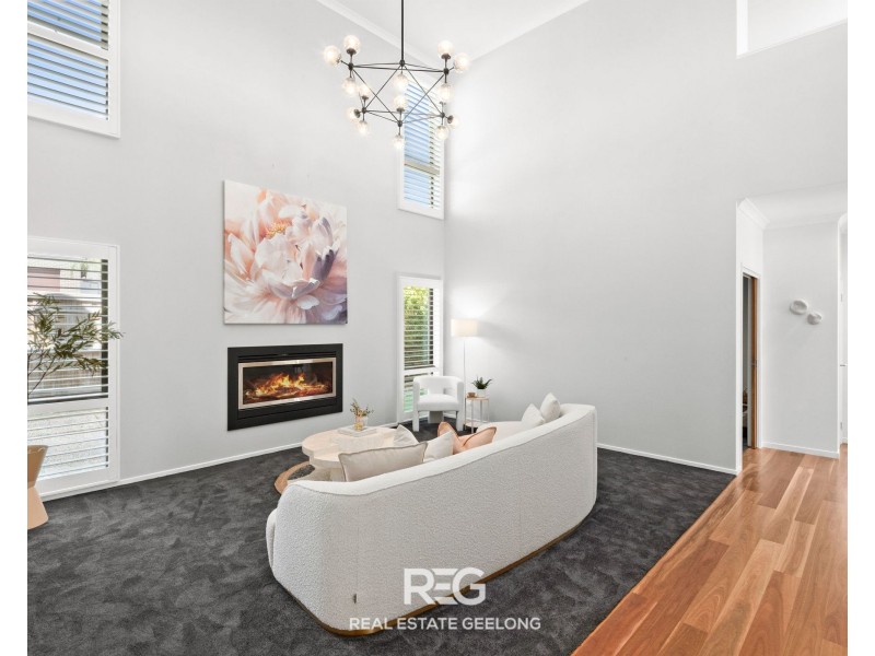 10 Montril Court, Highton VIC 3216