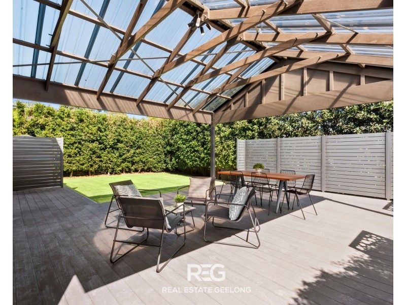 10 Montril Court, Highton VIC 3216