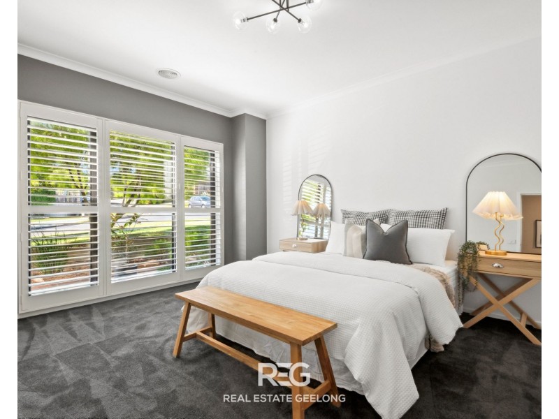 10 Montril Court, Highton VIC 3216