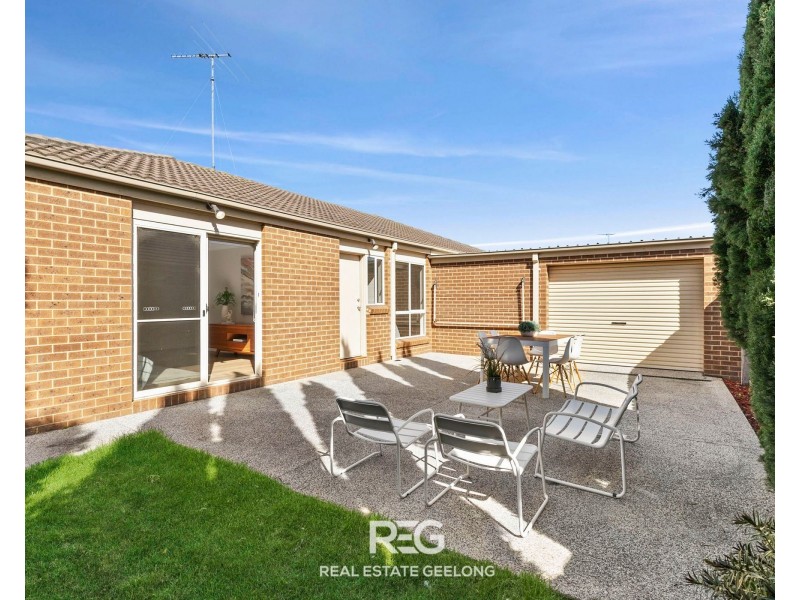 24 Hewat Drive, Highton VIC 3216