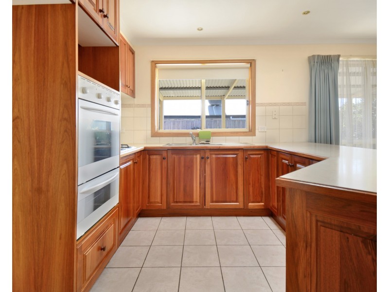 53 Rossack Drive, Grovedale VIC 3216