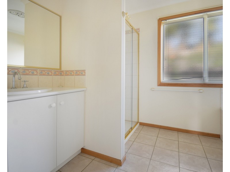 53 Rossack Drive, Grovedale VIC 3216