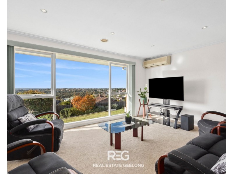 2 Teasdale Court, Highton VIC 3216