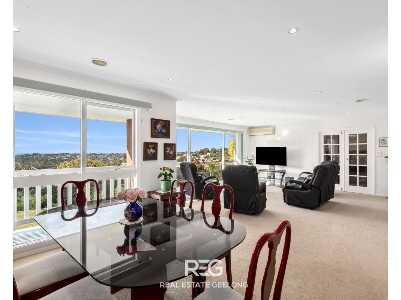 2 Teasdale Court, Highton VIC 3216