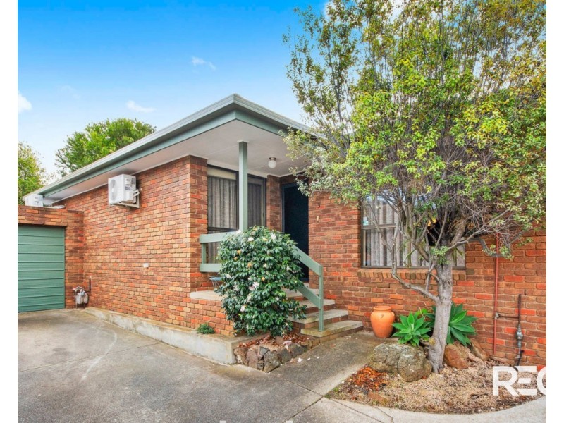 3/12 Thornhill Road, Highton VIC 3216