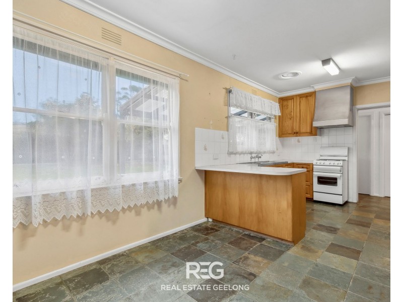 16 Murray Street, Highton VIC 3216