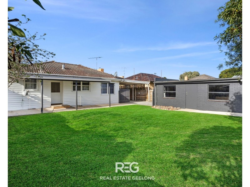 16 Murray Street, Highton VIC 3216