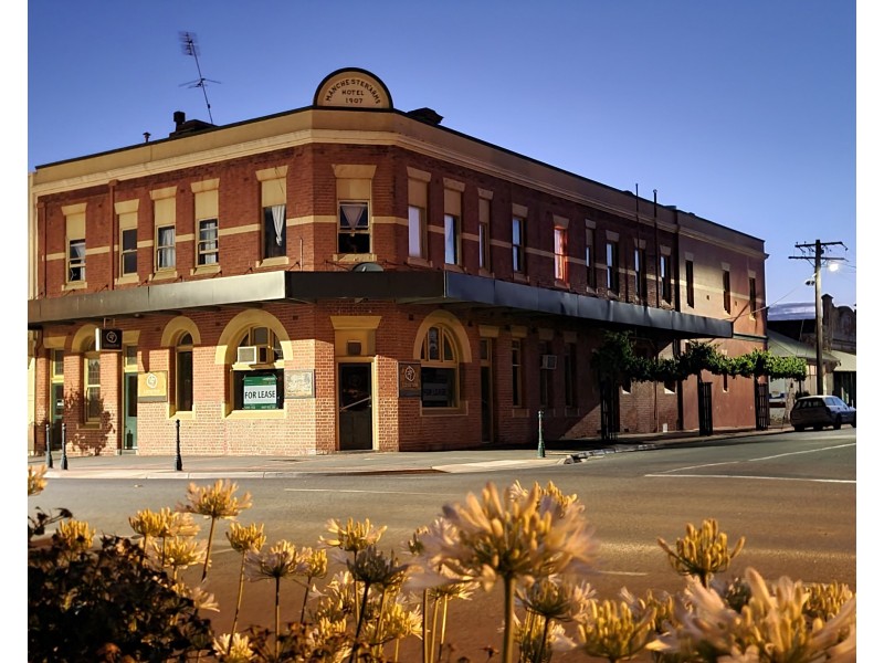 87 Napier Street, St Arnaud VIC 3478